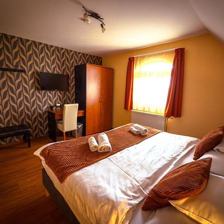 Barackvirag Vendeghaz Hotel Tihany Bagian luar foto